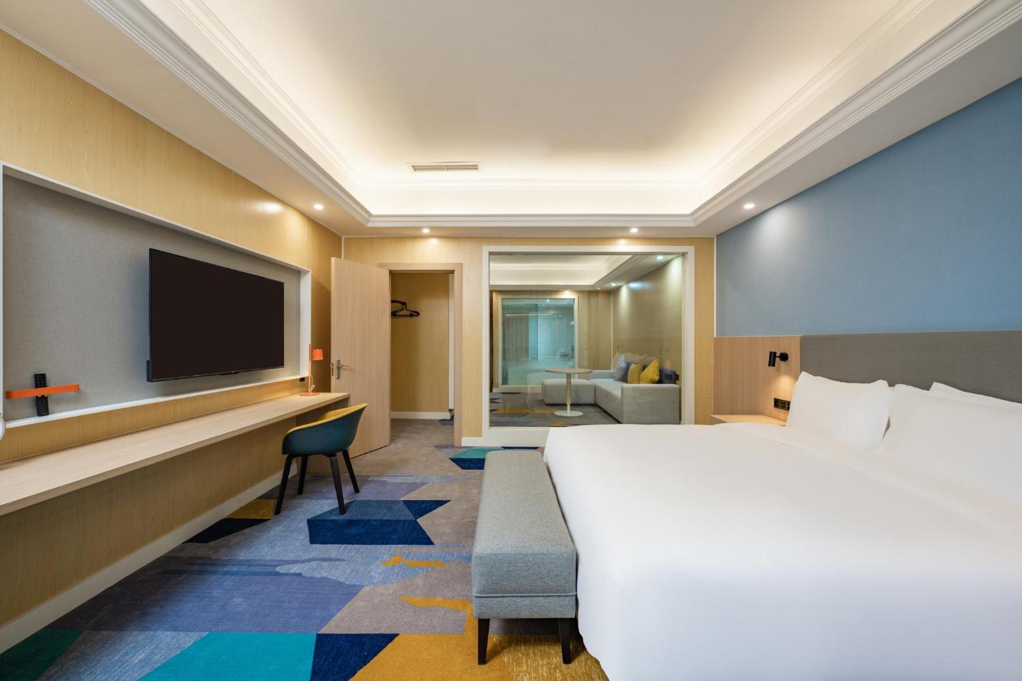 Holiday Inn Express Chengdu Tianfu Square By Ihg - Chunxi Road And Kuanzhai Alley Exterior photo